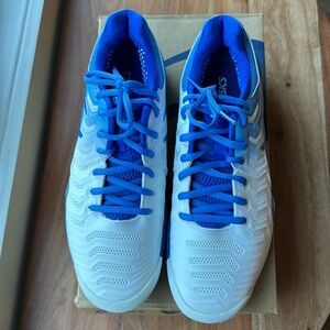 Women’s Tennis shoes